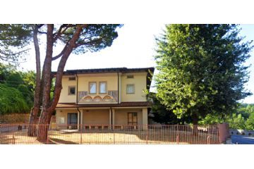 Esterno Teatro Le Rose