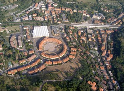Rastignano foto aerea, particolare Piazza Piccinini